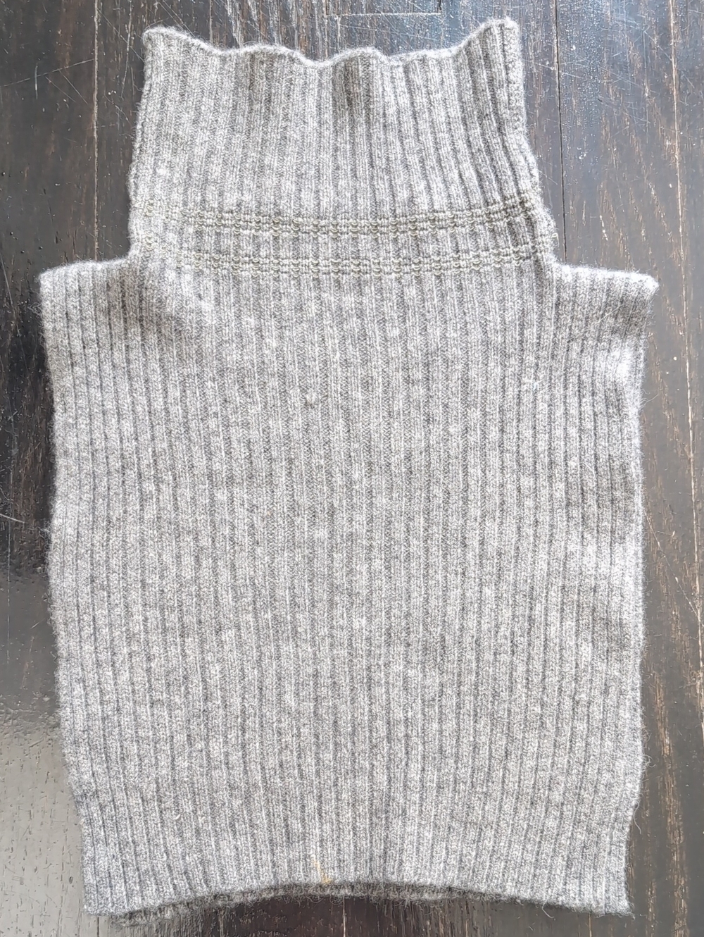 Cashmere Scottish Ribbed Turtleneck Dickie Scarf